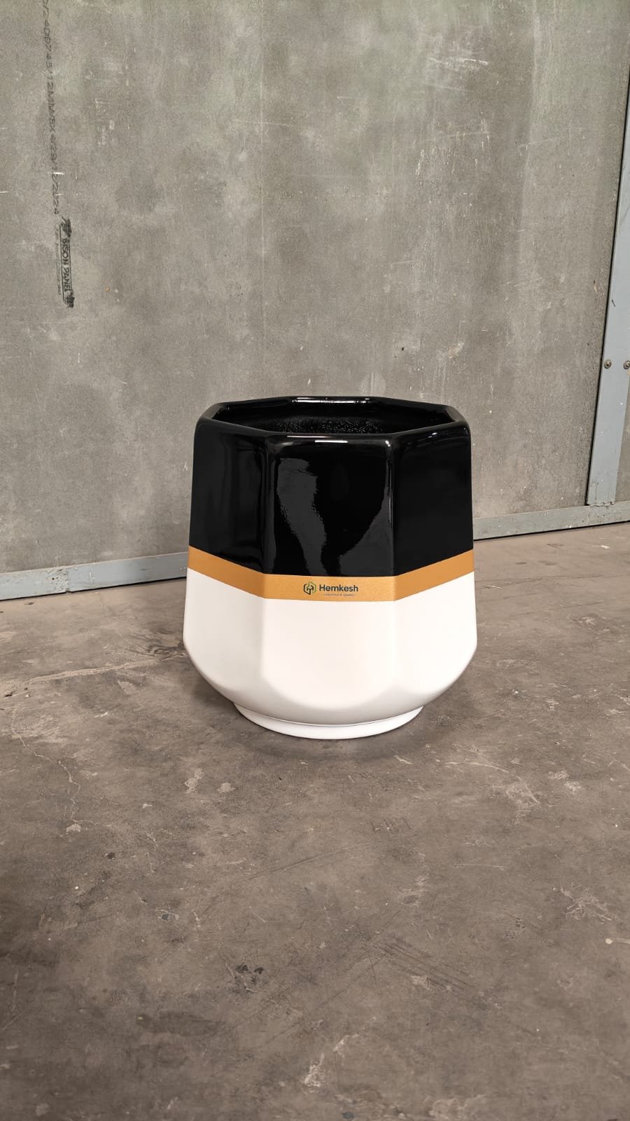 Elite Hex FRP Planter - Small - Image
